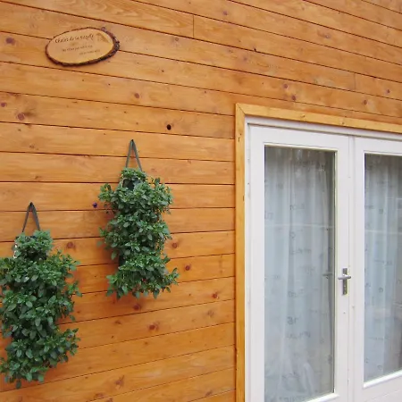 木屋 Cozy Chalet In Oignies-en-thierache With Sauna *