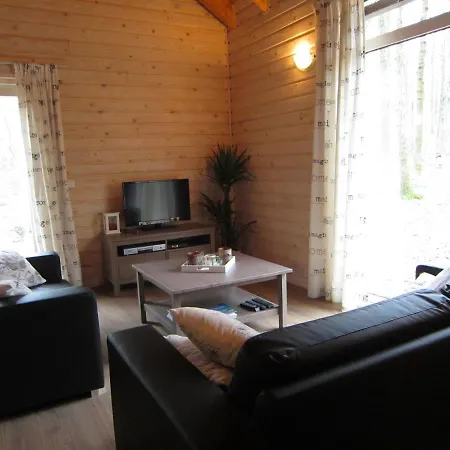木屋 Cozy Chalet In Oignies-en-thierache With Sauna *