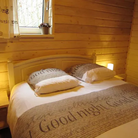 木屋 Cozy Chalet In Oignies-en-thierache With Sauna 瓦涅
