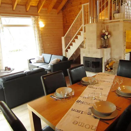 Cozy Chalet In Oignies-en-thierache With Sauna 瓦涅
