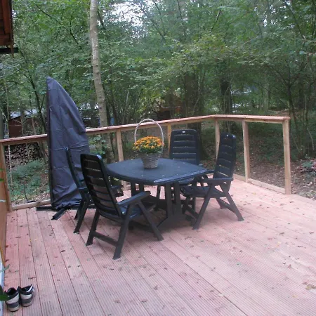 木屋 Cozy Chalet In Oignies-en-thierache With Sauna